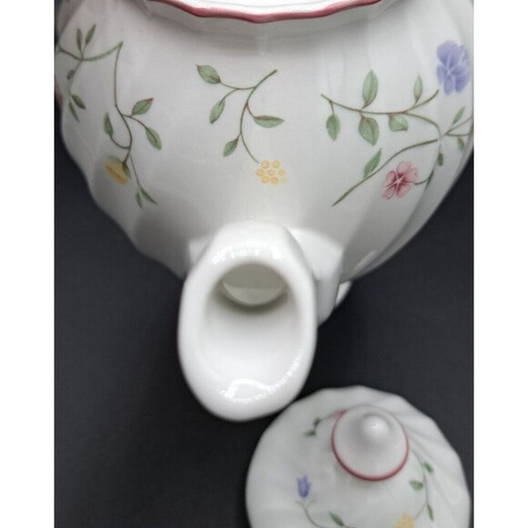 Johnson Brothers 'Summer Chintz' Vintage 1980s Floral Tea Coffee Pot with Lid - Picture 12 of 16